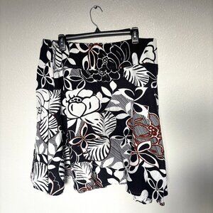 XL Metrowear black, white, and brown floral skirt